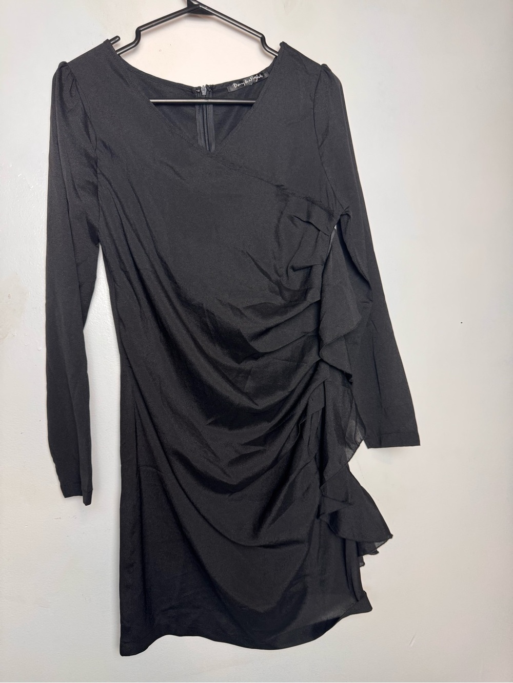 Black dress with ruffle detail on side -SizeSmall